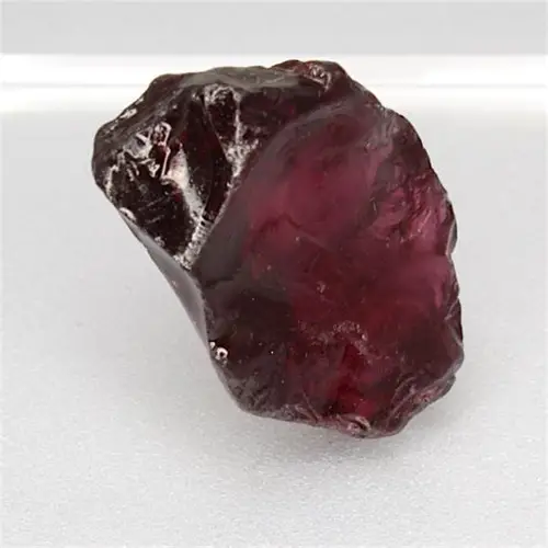 Premium Rhodolite Garnet Stone — The Umba & Ceylon Legacy: Historical Sourcing