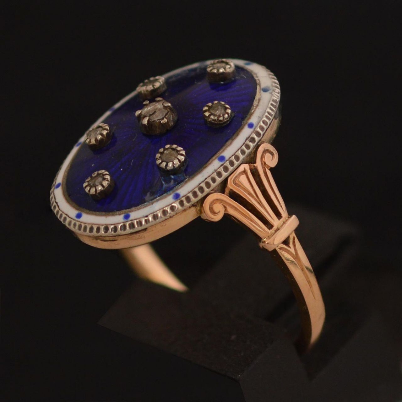Antique Gemstones and Jewelry — Royal & Aristocratic Jewellery