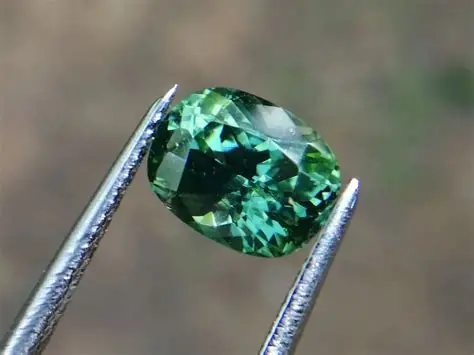 Natural Zircon Gemstones — Earth Tones & Optical Depth